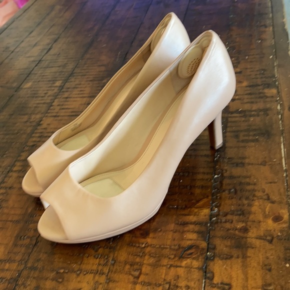 Alex Marie Nude Peep-toe 9W - Picture 4 of 8